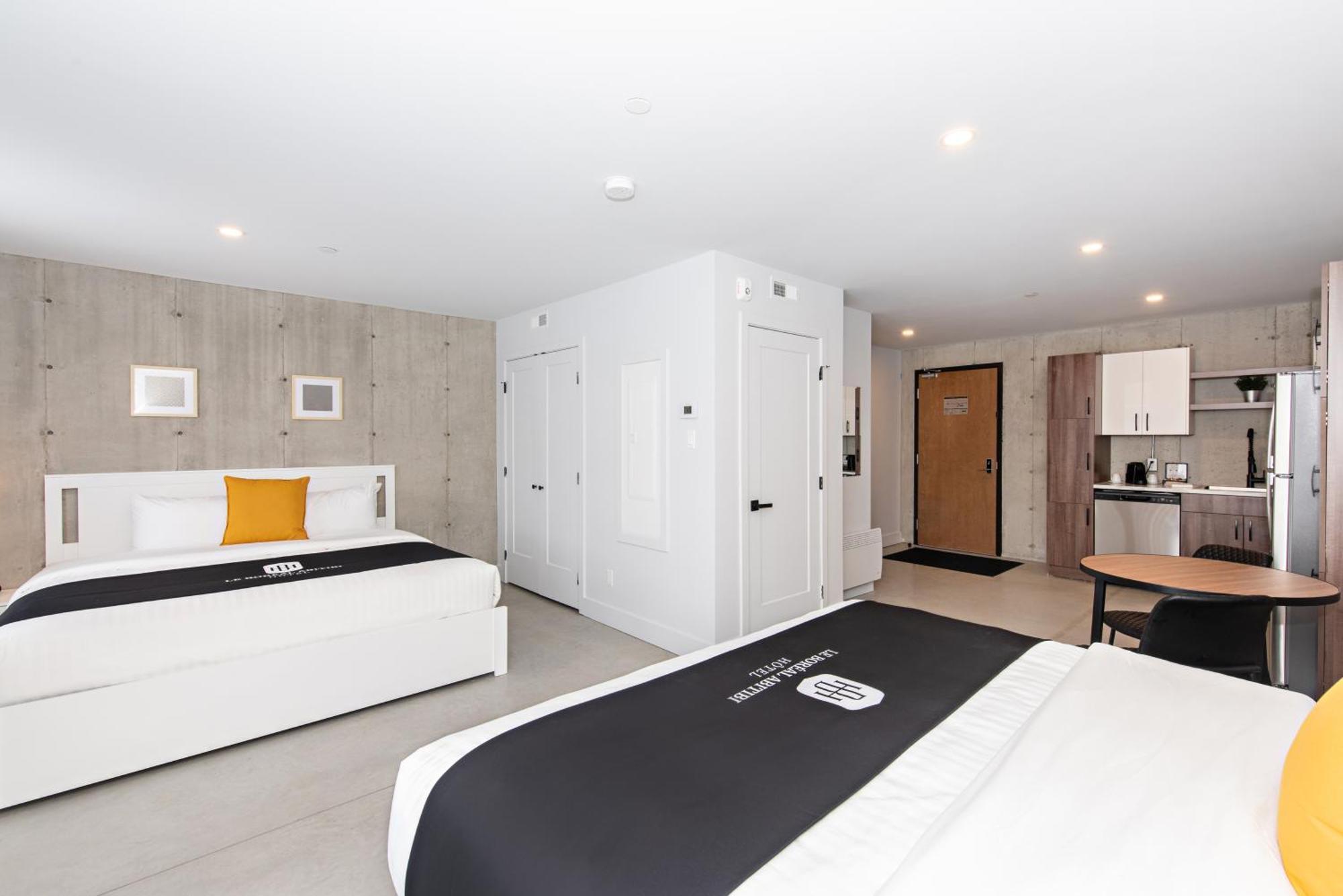 Le Boreal Abitibi Hotel Val-d'Or Exterior photo
